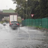 Meteo, inizio settimana perturbato sul Ponente: piogge diffuse da stasera, neve in quota e possibile allerta Arpal
