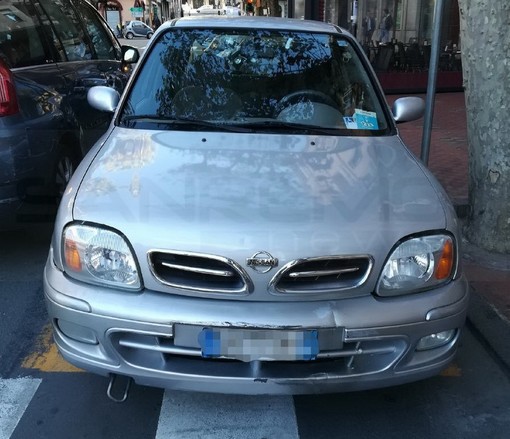 Ventimiglia: l'occhio del 'Grande Fratello' arriva per chi parcheggia sui posti dei disabili (Foto)