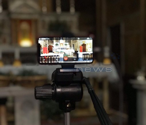 Essere cristiani ai tempi del Coronavirus: sarà una Pasqua in streaming per molte parrocchie della Diocesi di Ventimiglia Sanremo