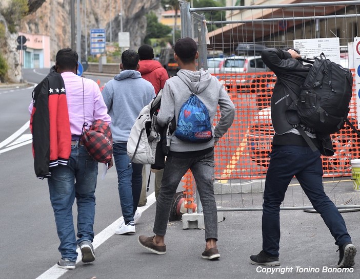 Ventimiglia: migranti, l'ANPI chiede che venga riaperto un centro per la gestione dei flussi Ventimiglia: migranti, l'ANPI chiede che venga riaperto un centro per la gestione dei flussi