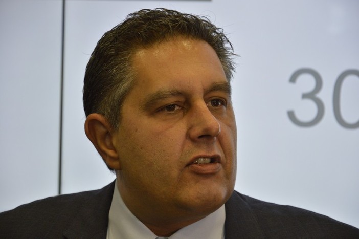 Carige: Toti "miope non mettere nessun ligure nel Cda di una banca che tante famiglie della Liguria hanno contribuito a salvare"