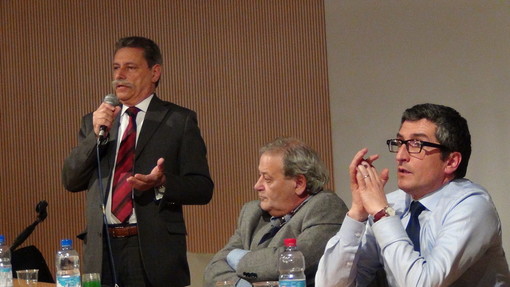 Il presidente di Legacoop Liguria, Gianluigi Granero; il vice presidente di Legacoop Liguria, Sandro Frega; l'assessore regionale alla Salute, Claudio Montaldo.