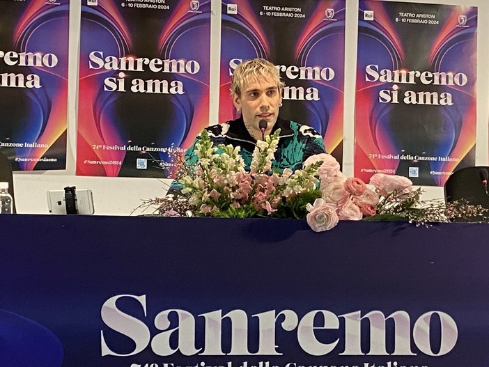 Mr. Rain torna a Sanremo con 'Due altalene': "Scrivo per raccontare le storie che mi hanno colpito"