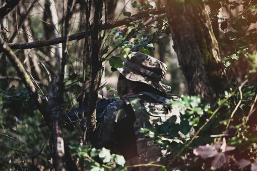 Militaria: abbigliamento e attrezzature militari di qualità Militaria: abbigliamento e attrezzature militari di qualità