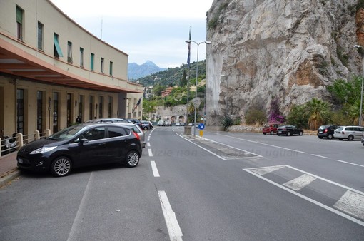 Ventimiglia: 48 migranti sudanesi trasferiti a Torino e quindi rimpatriati per Karthoum Ventimiglia: 48 migranti sudanesi trasferiti a Torino e quindi rimpatriati per Karthoum