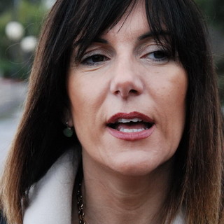 Regione: l'Assessore Paita conferma "Agevolazioni per i pendolari costretti a usare la A10 per la frana di Andora" Regione: l'Assessore Paita conferma "Agevolazioni per i pendolari costretti a usare la A10 per la frana di Andora"