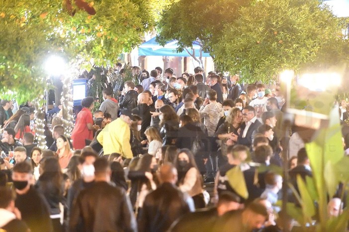 Sanremo: 'spazio aperto' non basta e i dehors vengono ulteriormente 'allargati', controlli della Municipale ed arrivano trenta verbali