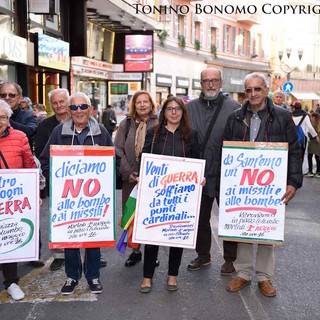 Sanremo: “No ai missili e alle bombe”, il 1° maggio manifestazione per la pace in piazza Colombo Sanremo: “No ai missili e alle bombe”, il 1° maggio manifestazione per la pace in piazza Colombo