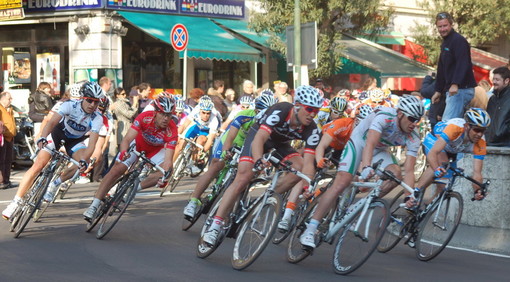 Asfalti per la Milano-Sanremo: una storia lunga vent'anni e forse anche di più