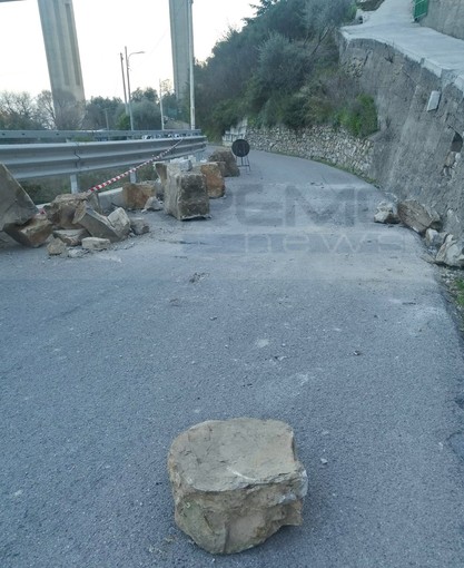 Sanremo: partita la messa in sicurezza di strada San Pietro, probabile riapertura della strada tra poche ore (Foto e Video)