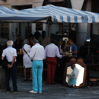 Sanremo: domani per tutto il giorno, mercatino dell'antiquariato in piazza Eroi