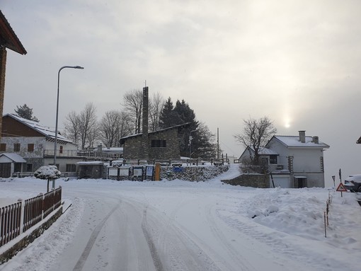 Maltempo: confermata chiusura allerta gialla per neve alle 15. La minima di tutta la Liguria registrata nel Comune di Mendatica (-4,9°C ) Maltempo: confermata chiusura allerta gialla per neve alle 15. La minima di tutta la Liguria registrata nel Comune di Mendatica (-4,9°C )