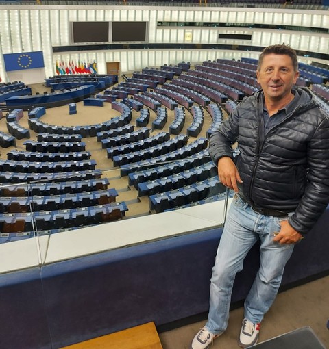 Gli studenti delle medie di Badalucco a Strasburgo: il Sindaco "E' tutto nato davanti a un caffè"