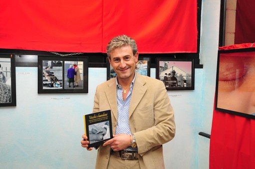Vallecrosia: prosegue con successo al Polivalente la mostra fotografica di Gerardo (Gerry) Salerno