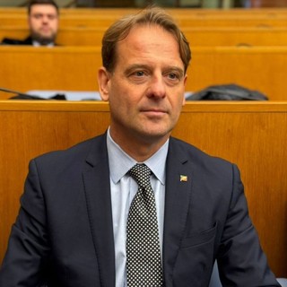 Trasporti, l'assessore Marco Scajola “Nel 2026 treni gratis per studenti under 19 e sconti al 50% per gli under 26"