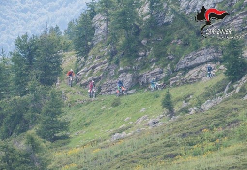 Alta Val Tanaro: cinque motociclisti sanremesi indisciplinati sanzionati dai Carabinieri Forestali