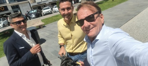Al via la tre giorni ligure del generale Roberto Vannacci tra cultura, sport e incontri con cittadini e sostenitori Al via la tre giorni ligure del generale Roberto Vannacci tra cultura, sport e incontri con cittadini e sostenitori