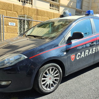 Sanremo: donna rapinata in pieno centro, i Carabinieri recuperano la refurtiva in poche ore Sanremo: donna rapinata in pieno centro, i Carabinieri recuperano la refurtiva in poche ore