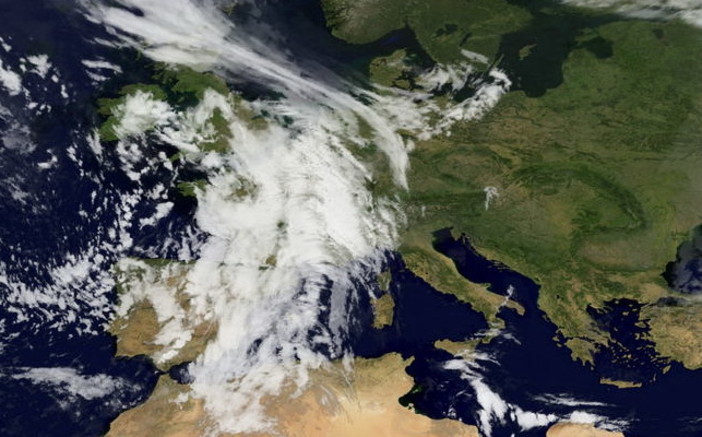 La foto dal satellite oggi alle 8.15