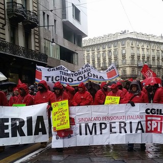 Lo SPI-CGIL di Imperia alla mobilitazione nazionale di Torino: “Perché la crisi e i conti non possono pagarli sempre i lavoratori e i pensionati” (Foto)