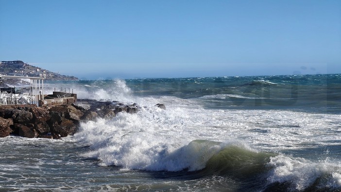 Arpal prolunga l’allerta gialla per temporali sul centro levante della regione, "salvo" l'Imperiese Arpal prolunga l’allerta gialla per temporali sul centro levante della regione, "salvo" l'Imperiese