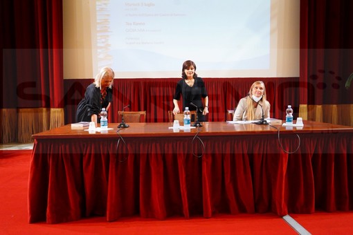 Sanremo: ieri sera ai 'Martedì letterari' del Casinò la presentazione del nuovo libro di Tea Ranno (Foto e Video)