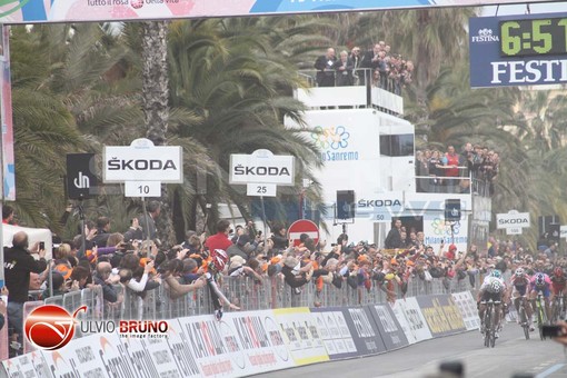 Gara ciclistica Milano-Sanremo, i ringraziamenti di Domenico alle Forze dell'Orine