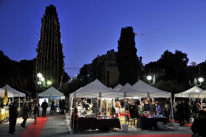 San Bartolomeo al Mare: domani si rinnova l'appuntamento con il tradizionale 'Mercartino di Natale' arrivato alla sua 14a edizione