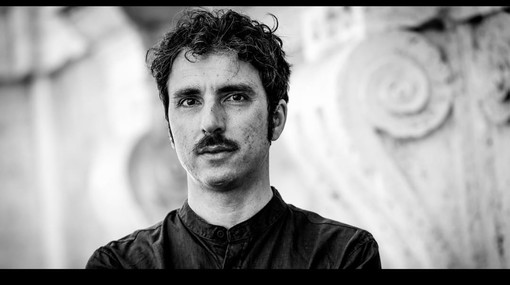 Mario Desiati  a Cervo per la lezione su "La stanza degli spiriti"