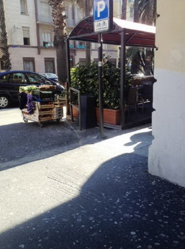 Sanremo: denuncia di una nostra lettrice "Ortofrutta, vendita selvaggia e senza controllo a Sanremo"