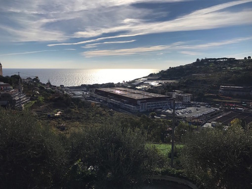 Sanremo: il Sindaco ha incontrato oggi i sindacati floricoli per presentare i lavori per lo spostamento della Pascoli