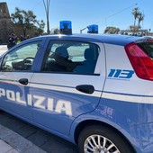Ventimiglia: venditore ambulante aggredito in mezzo alla strada, indagini della Polizia per risalire al copevole