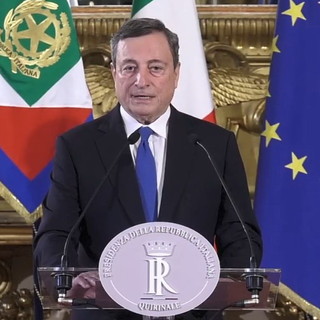 Annunciato dal Governo Draghi il nuovo Dpcm: scuole chiuse in zona rossa, asporto consentito anche ai bar dopo le 18