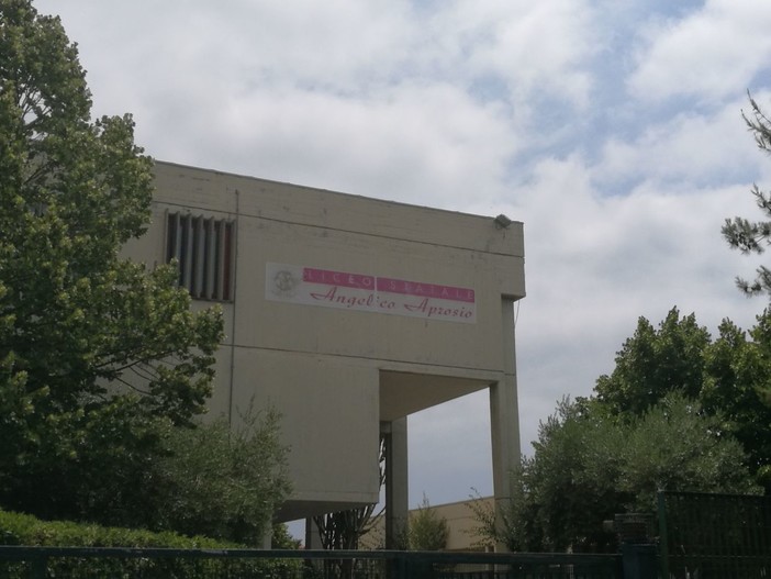 Ventimiglia: venerdì prossimo (ore 16.30) al Liceo Aprosio la seconda edizione del 'Festival delle Lingue' Ventimiglia: venerdì prossimo (ore 16.30) al Liceo Aprosio la seconda edizione del 'Festival delle Lingue'