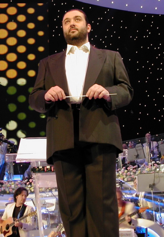 Per la 22a volta volta il leader dei 'Buio Pesto' all'Ariston per il 'Festival di Sanremo'