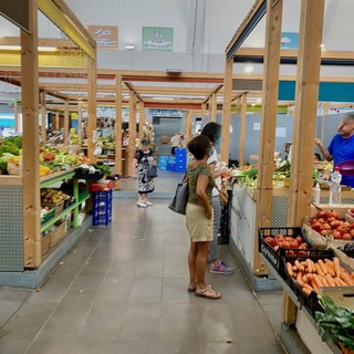 Sanremo: quale futuro per il Mercato Annonario? Molti commercianti chiedono una gestione privata