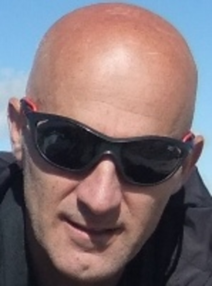 Limone Piemonte: Marco Scrimaglio, 56enne originario di Bordighera è morto scivolato in un sentiero, vicino a lui per vegliarlo il suo cane Limone Piemonte: Marco Scrimaglio, 56enne originario di Bordighera è morto scivolato in un sentiero, vicino a lui per vegliarlo il suo cane