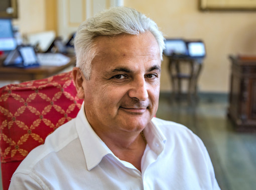 Protesta al mercato di Sanremo: l'assessore Menozzi "Non si può accontentare tutti, abbiamo guardato alla sicurezza" Protesta al mercato di Sanremo: l'assessore Menozzi "Non si può accontentare tutti, abbiamo guardato alla sicurezza"
