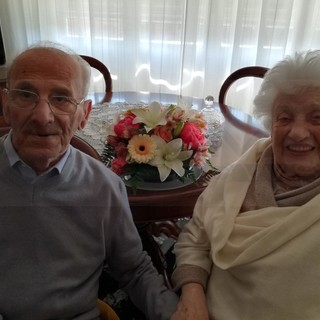 Ventimiglia: un'altra coppia oggi festeggia 70 anni di matrimonio, auguri a Mario Maccario ed Olga Grasso (Foto) Ventimiglia: un'altra coppia oggi festeggia 70 anni di matrimonio, auguri a Mario Maccario ed Olga Grasso (Foto)