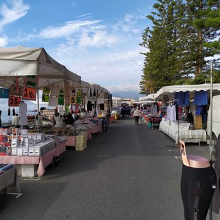 Commercio ambulante, la Regione a sostegno del settore: contributi a fondo perduto e rinnovo delle concessioni su aree pubbliche Commercio ambulante, la Regione a sostegno del settore: contributi a fondo perduto e rinnovo delle concessioni su aree pubbliche