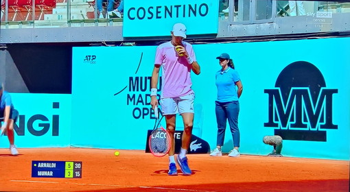 Tennis: il sanremese Matteo Arnaldi fermato a un passo dagli ottavi di finale dell' Atp Masters 1000 di Madrid Tennis: il sanremese Matteo Arnaldi fermato a un passo dagli ottavi di finale dell' Atp Masters 1000 di Madrid