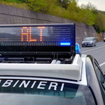 Controlli serrati dei Carabinieri nel comprensorio intemelio: denunce per furto, occupazioni abusive e sequestri di merce contraffatta Controlli serrati dei Carabinieri nel comprensorio intemelio: denunce per furto, occupazioni abusive e sequestri di merce contraffatta