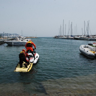 Sanremo: per prevenzione e sorveglianza in mare, anche quest'anno presidio dei Vigili del Fuoco con moto d'acqua Sanremo: per prevenzione e sorveglianza in mare, anche quest'anno presidio dei Vigili del Fuoco con moto d'acqua