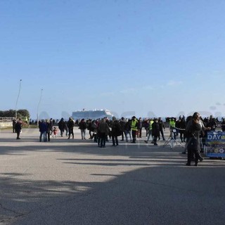 Sanremo: in 60 per la manifestazione No Green Pass a Pian di Nave, molti senza mascherina