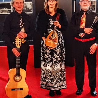 Imperia: alla Società Operaia di Mutuo Soccorso concerto di mandolino con polka, valzer e altro