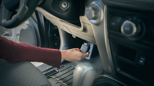 Vallecrosia: aveva messo una 'cimice' nella macchina del compagno che la tradiva, 50enne condannata