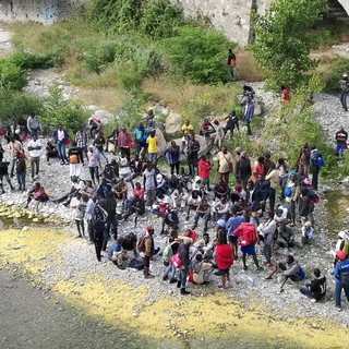 Ventimiglia: oltre 3 anni di emergenza migranti e la Francia dice sempre no, il punto della situazione del Vescovo Suetta (Video)