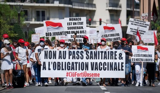 Montecarlo: oggi pomeriggio per la prima volta manifestazione dei 'No Vax' nel Principato di Monaco Montecarlo: oggi pomeriggio per la prima volta manifestazione dei 'No Vax' nel Principato di Monaco