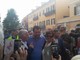 Imperia: tutti in fila per un selfie con Salvini. Il leader della Lega preso d'assalto dai fan Imperia: tutti in fila per un selfie con Salvini. Il leader della Lega preso d'assalto dai fan