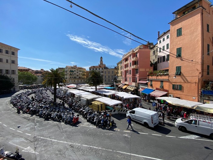 Sanremo: il futuro di piazza Eroi e del mercato bisettimanale, Confesercenti non ha dubbi "Deve tornare nel suo luogo originario"